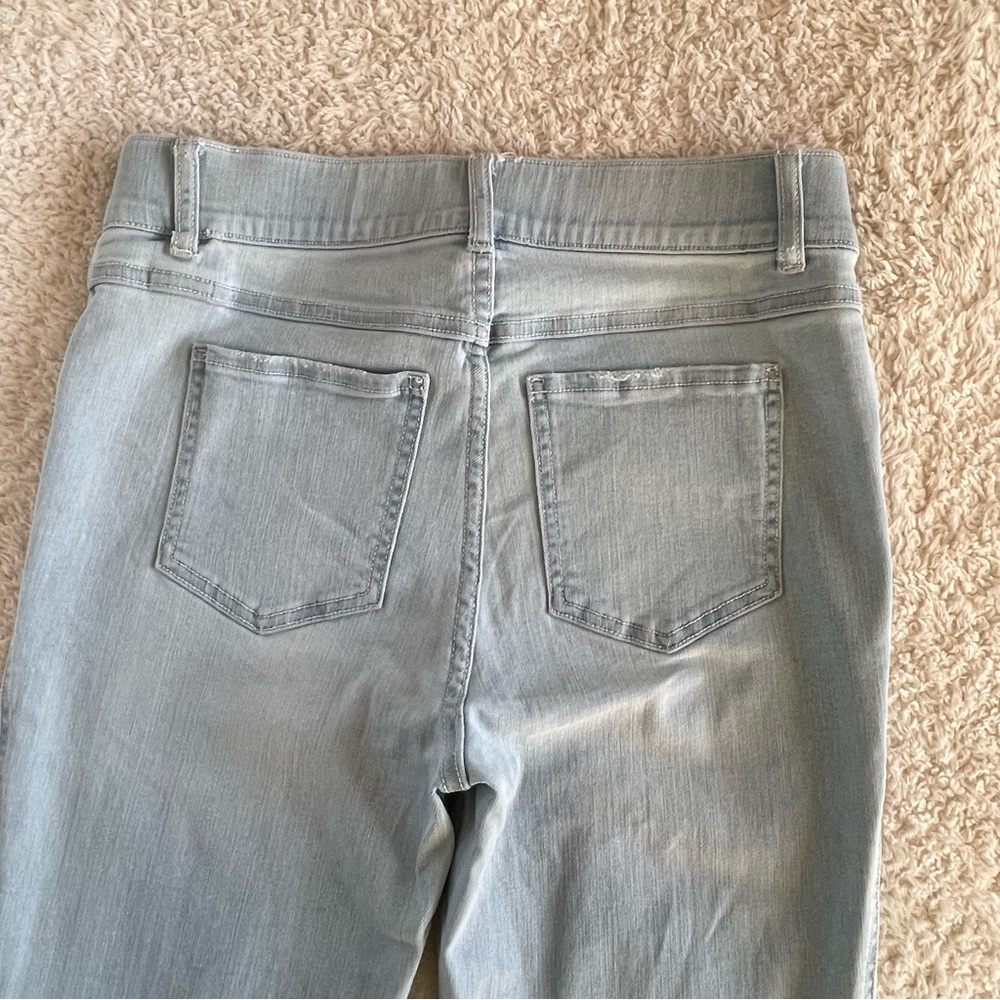 SPANX Light Blue Cotton Blend Stretch Flat Front Flare Leg Denim Jeans Medium - Picture 8 of 13